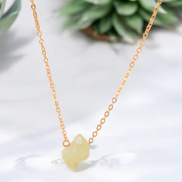 Boutique Jewelry - Natural Stone Pendant Necklace